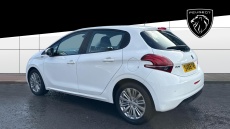 Peugeot 208 1.2 PureTech 82 Signature 5dr [Start Stop] Petrol Hatchback